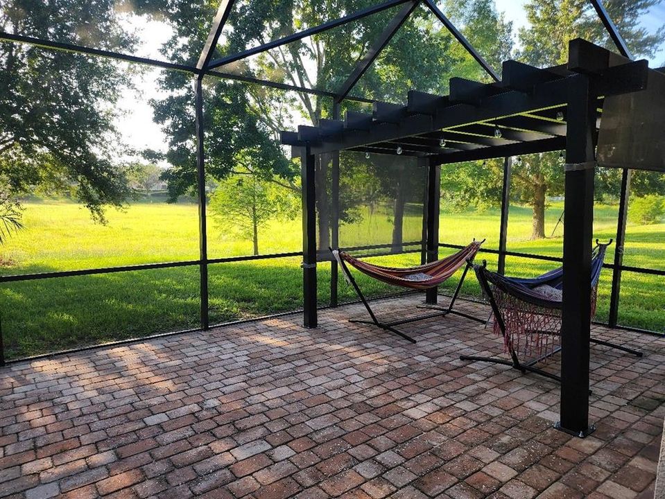 For Sale: $399,990 (4 beds, 2 baths, 2396 Square Feet)