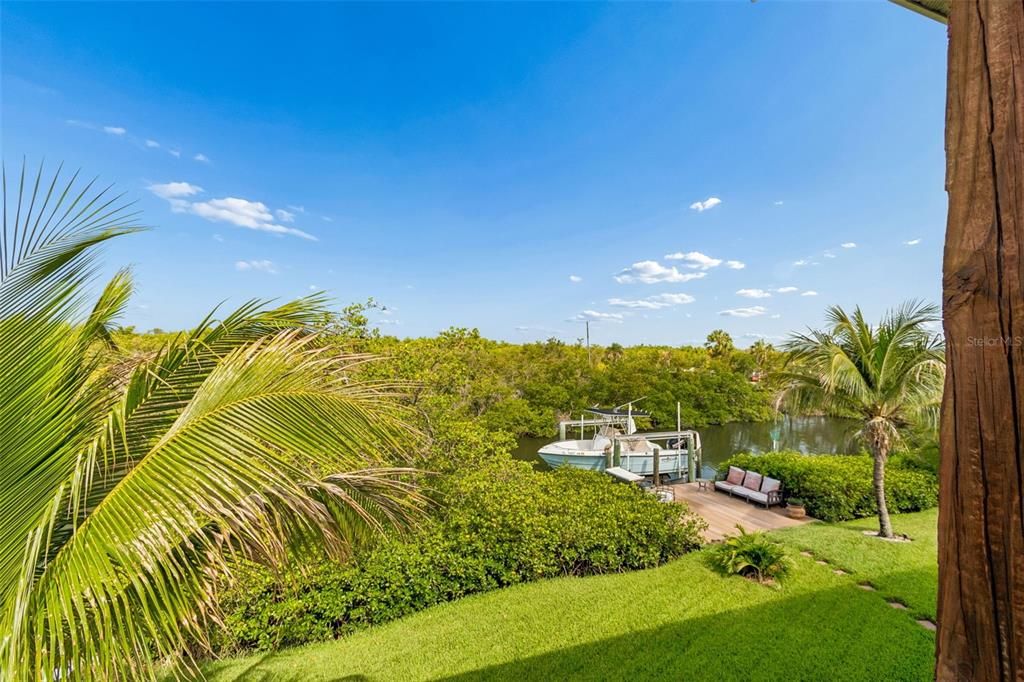 En Venta: $889,000 (4 camas, 2 baños, 1764 Pies cuadrados)