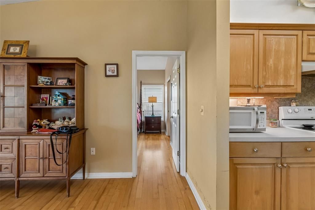 En Venta: $889,000 (4 camas, 2 baños, 1764 Pies cuadrados)