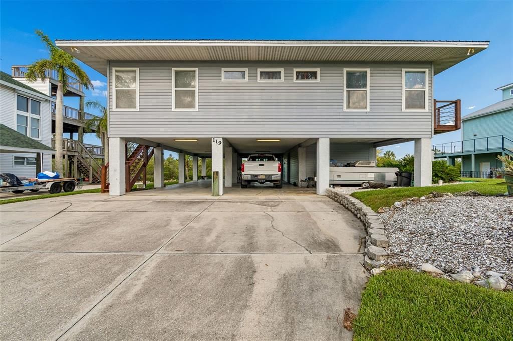 En Venta: $889,000 (4 camas, 2 baños, 1764 Pies cuadrados)