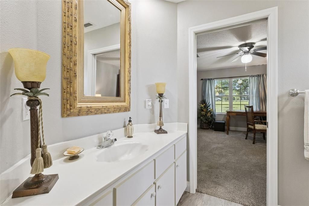 For Sale: $724,900 (4 beds, 3 baths, 2386 Square Feet)