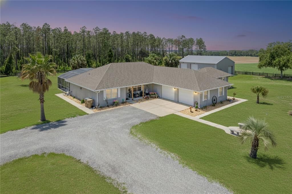 For Sale: $724,900 (4 beds, 3 baths, 2386 Square Feet)