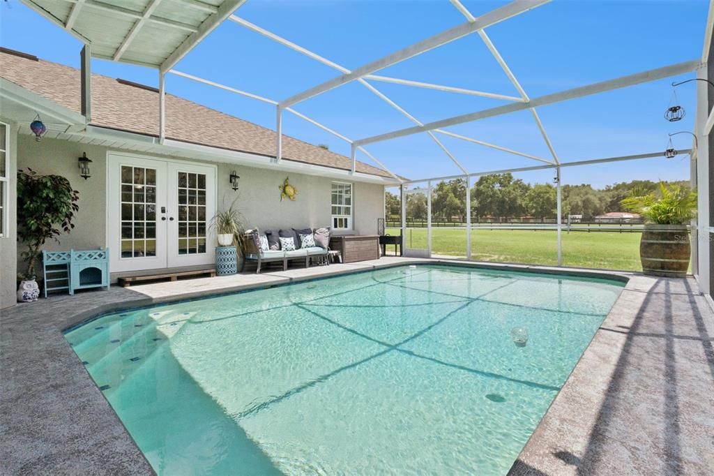 For Sale: $724,900 (4 beds, 3 baths, 2386 Square Feet)