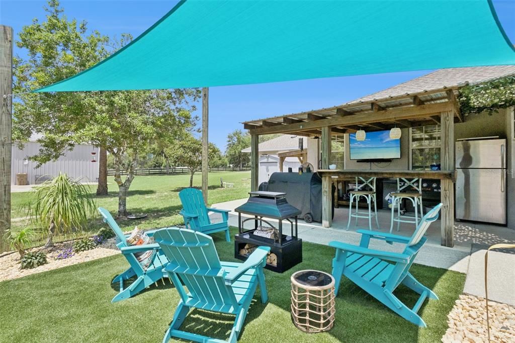 For Sale: $724,900 (4 beds, 3 baths, 2386 Square Feet)