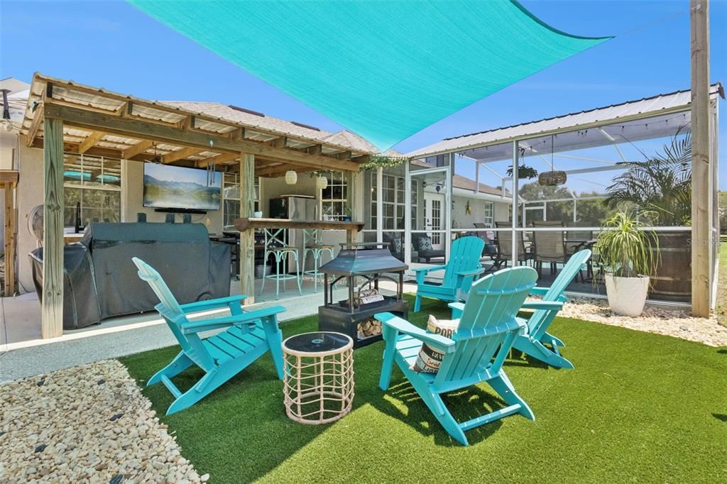 For Sale: $724,900 (4 beds, 3 baths, 2386 Square Feet)