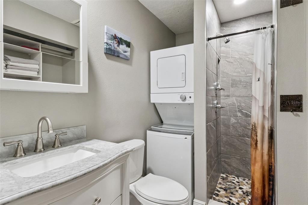 For Sale: $724,900 (4 beds, 3 baths, 2386 Square Feet)