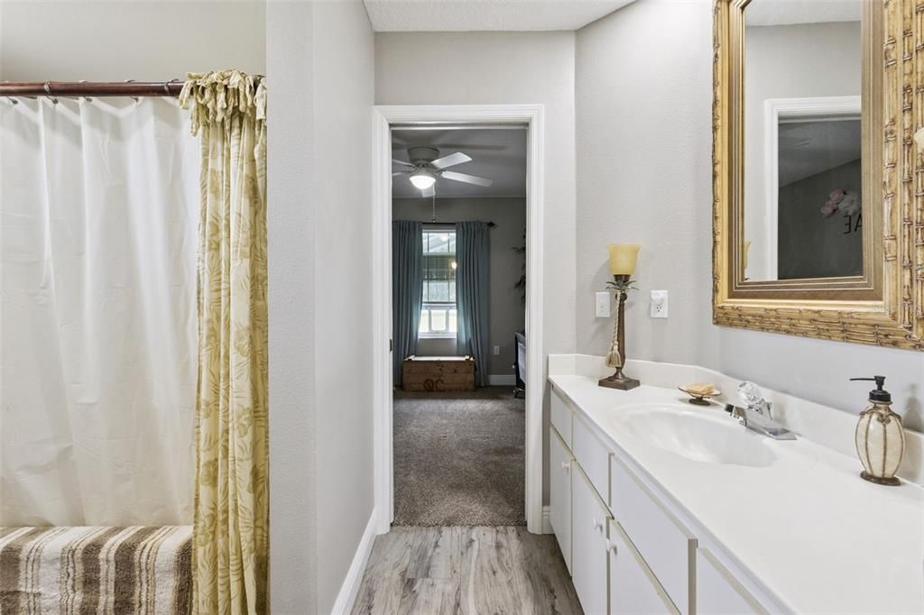 For Sale: $724,900 (4 beds, 3 baths, 2386 Square Feet)