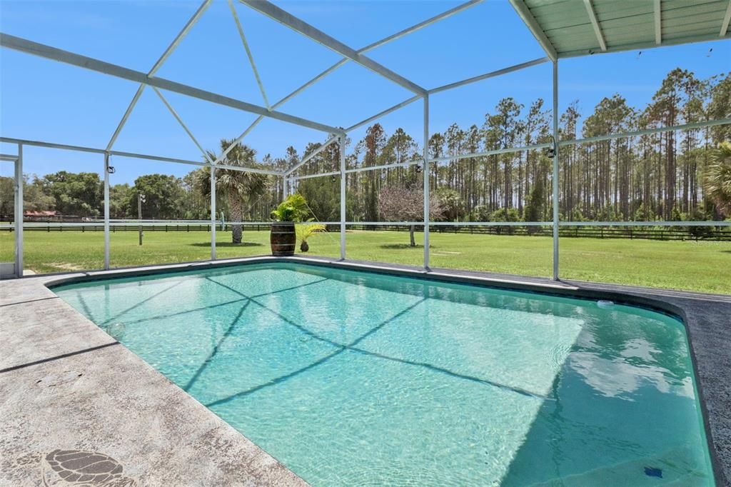 For Sale: $724,900 (4 beds, 3 baths, 2386 Square Feet)
