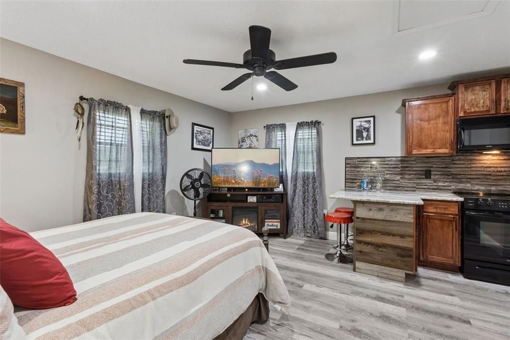For Sale: $724,900 (4 beds, 3 baths, 2386 Square Feet)