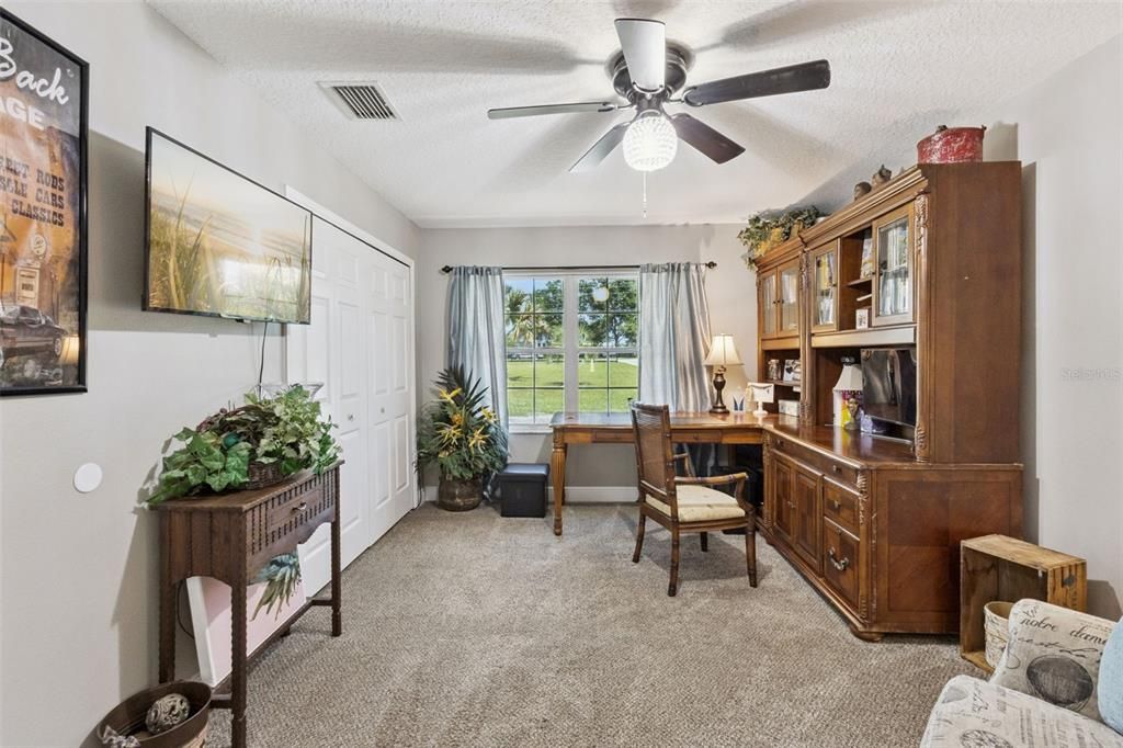 For Sale: $724,900 (4 beds, 3 baths, 2386 Square Feet)
