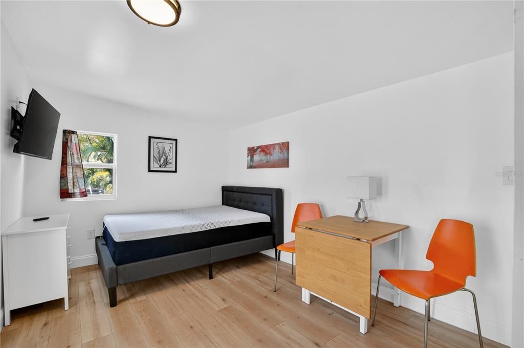 For Sale: $465,000 (3 beds, 2 baths, 1651 Square Feet)