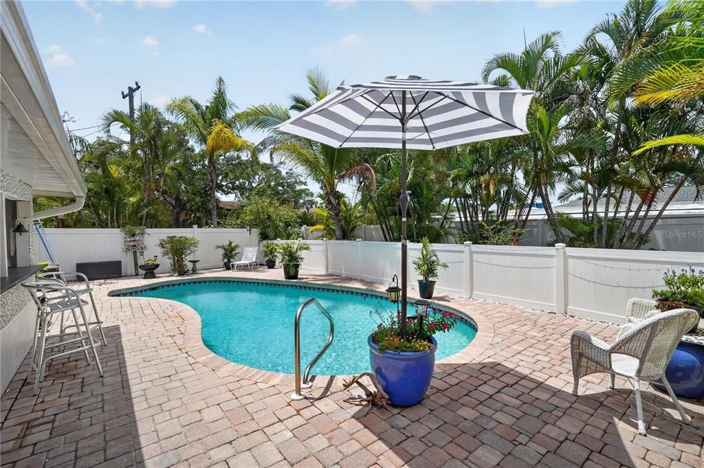 For Sale: $465,000 (3 beds, 2 baths, 1651 Square Feet)