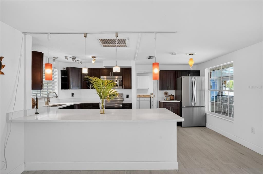 For Sale: $465,000 (3 beds, 2 baths, 1651 Square Feet)