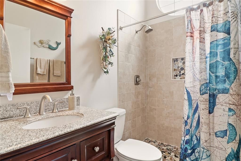 For Sale: $419,000 (3 beds, 2 baths, 1385 Square Feet)