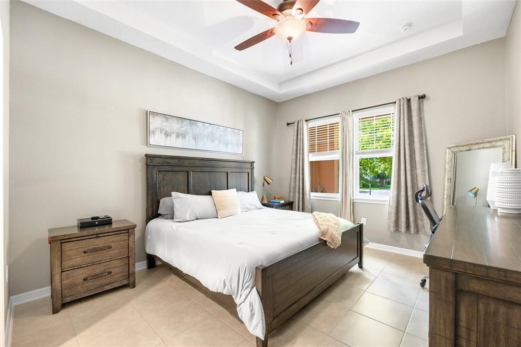 For Sale: $499,999 (3 beds, 2 baths, 1692 Square Feet)