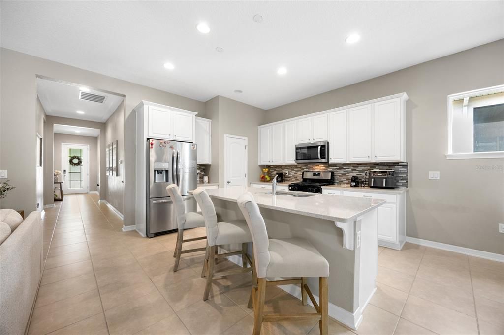 For Sale: $499,999 (3 beds, 2 baths, 1692 Square Feet)