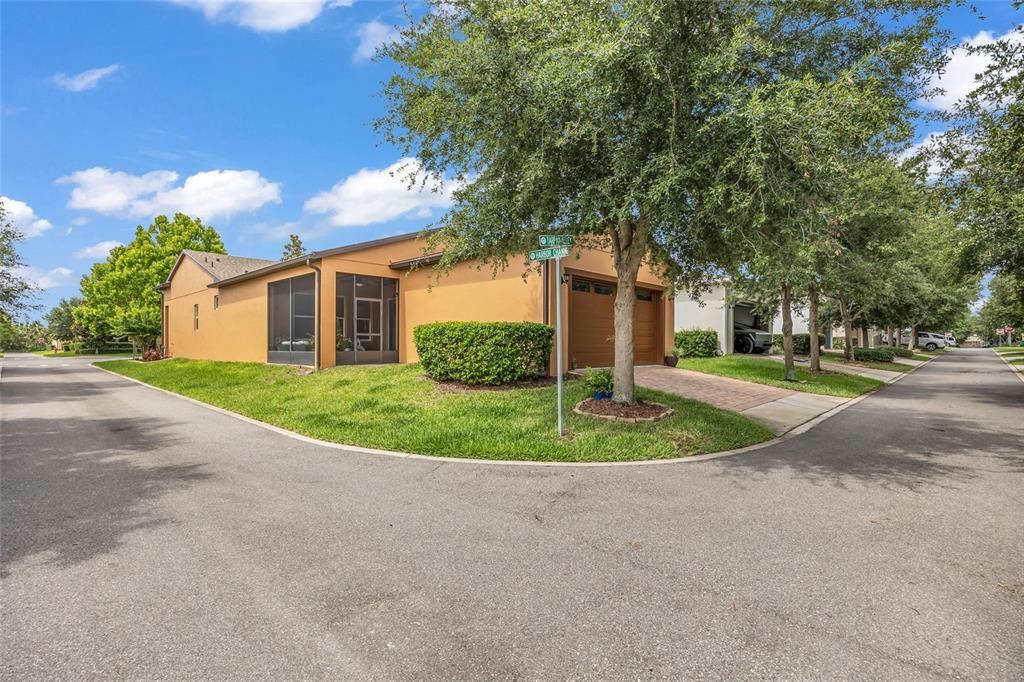 For Sale: $499,999 (3 beds, 2 baths, 1692 Square Feet)