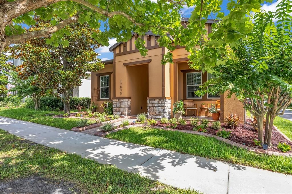 For Sale: $499,999 (3 beds, 2 baths, 1692 Square Feet)