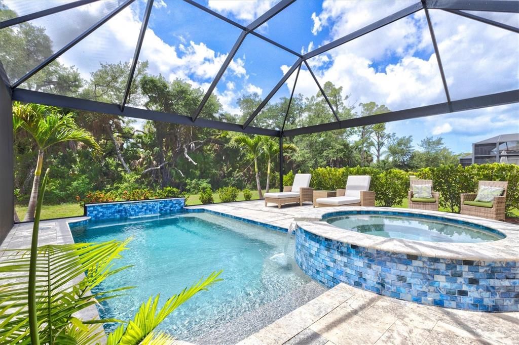 Activo con contrato: $425,000 (3 camas, 2 baños, 1416 Pies cuadrados)