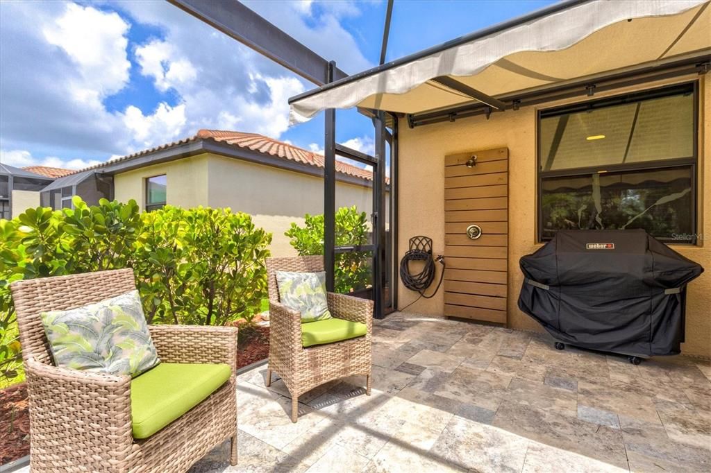 Activo con contrato: $425,000 (3 camas, 2 baños, 1416 Pies cuadrados)