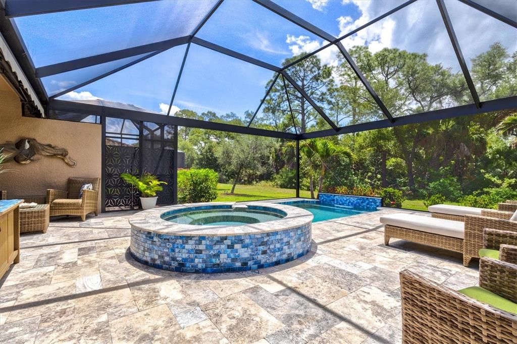 Activo con contrato: $425,000 (3 camas, 2 baños, 1416 Pies cuadrados)