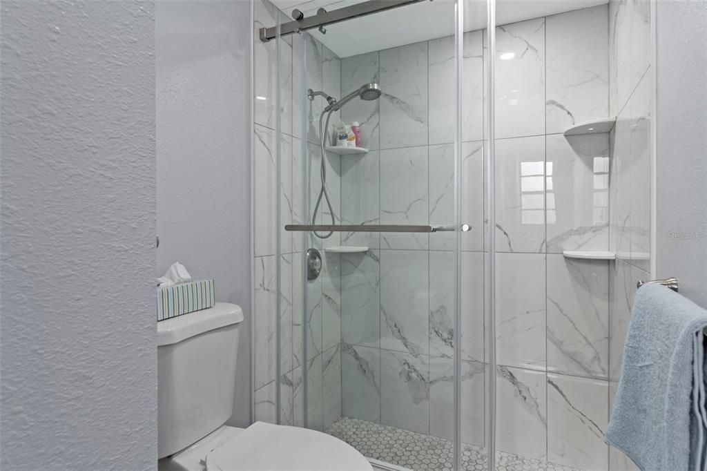 Activo con contrato: $299,900 (2 camas, 2 baños, 1644 Pies cuadrados)