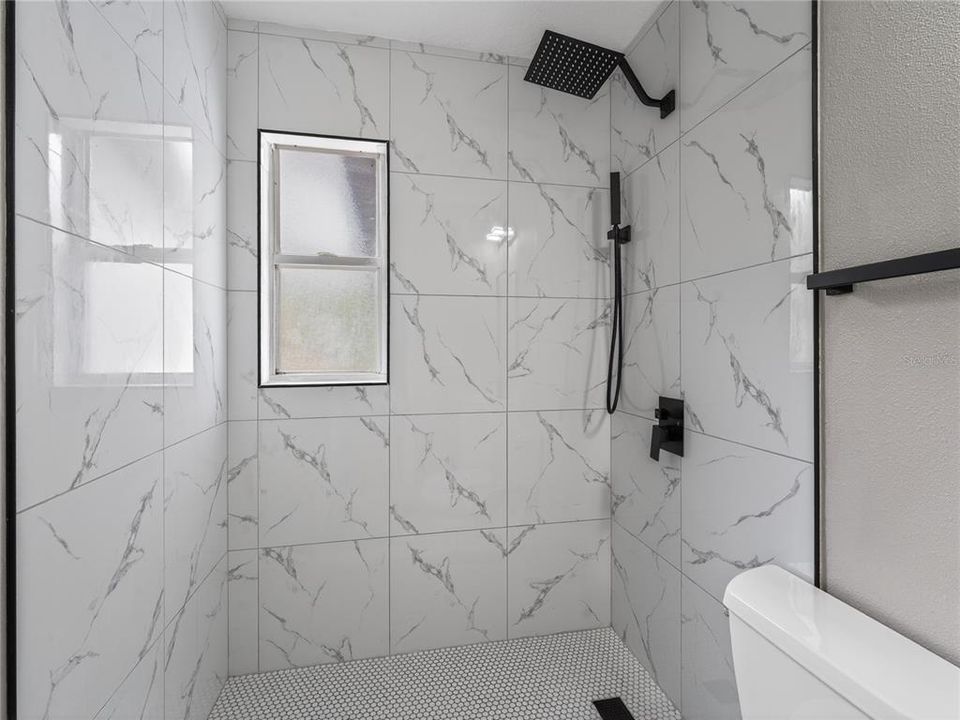 En Venta: $375,000 (3 camas, 2 baños, 1190 Pies cuadrados)