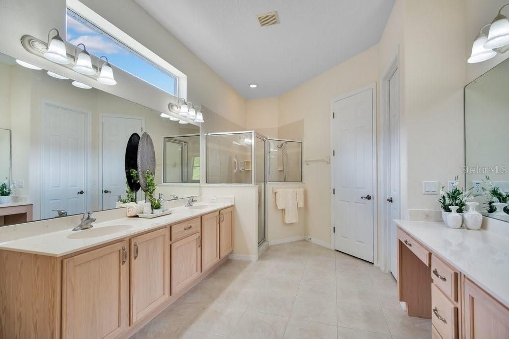 For Sale: $385,000 (3 beds, 2 baths, 2147 Square Feet)
