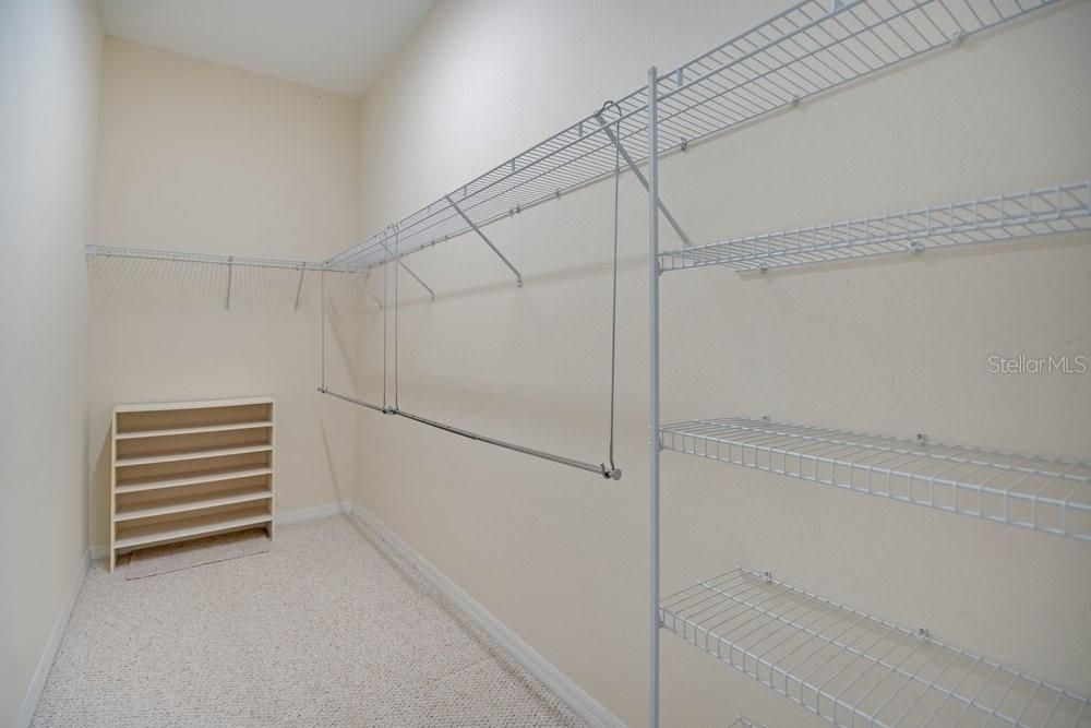 For Sale: $385,000 (3 beds, 2 baths, 2147 Square Feet)