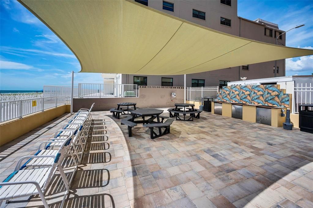 For Sale: $729,000 (2 beds, 2 baths, 1130 Square Feet)