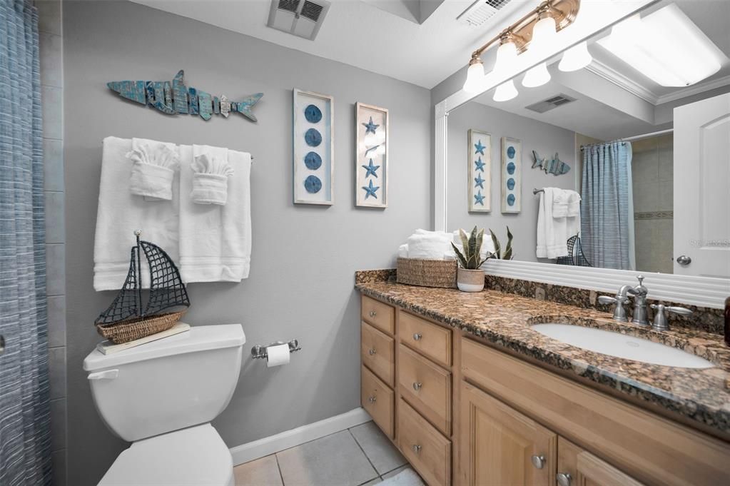 For Sale: $729,000 (2 beds, 2 baths, 1130 Square Feet)