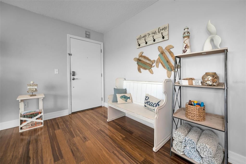 For Sale: $729,000 (2 beds, 2 baths, 1130 Square Feet)