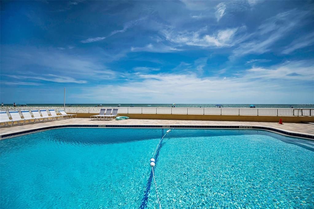 For Sale: $729,000 (2 beds, 2 baths, 1130 Square Feet)