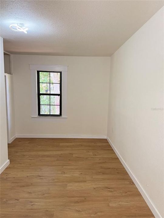 For Sale: $210,000 (3 beds, 2 baths, 972 Square Feet)
