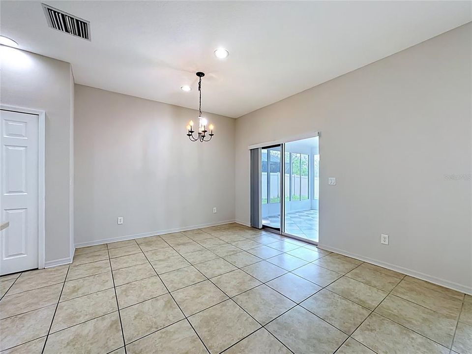 For Sale: $284,900 (3 beds, 2 baths, 1611 Square Feet)
