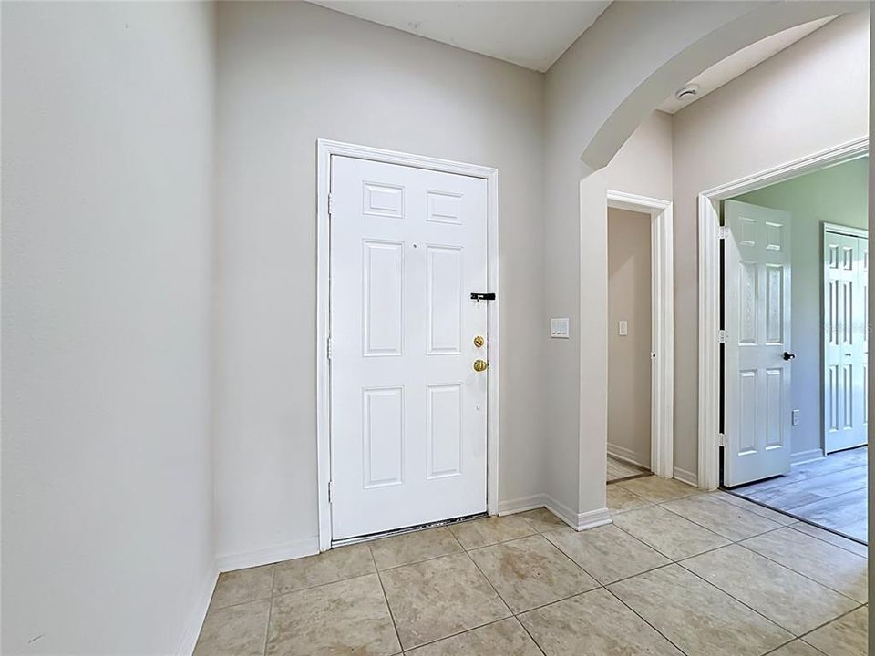 For Sale: $284,900 (3 beds, 2 baths, 1611 Square Feet)