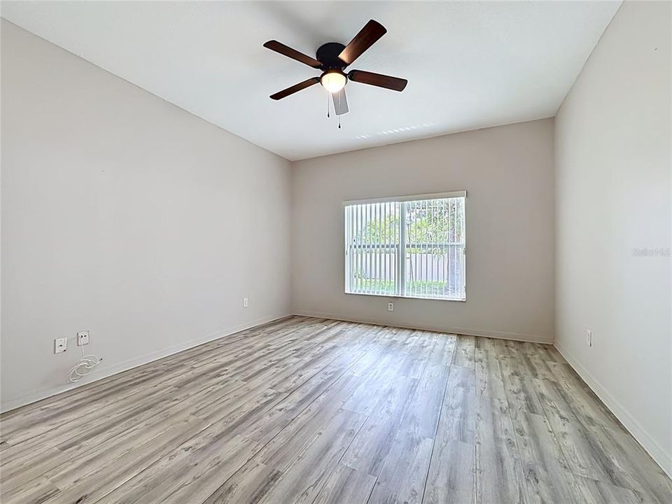 For Sale: $284,900 (3 beds, 2 baths, 1611 Square Feet)