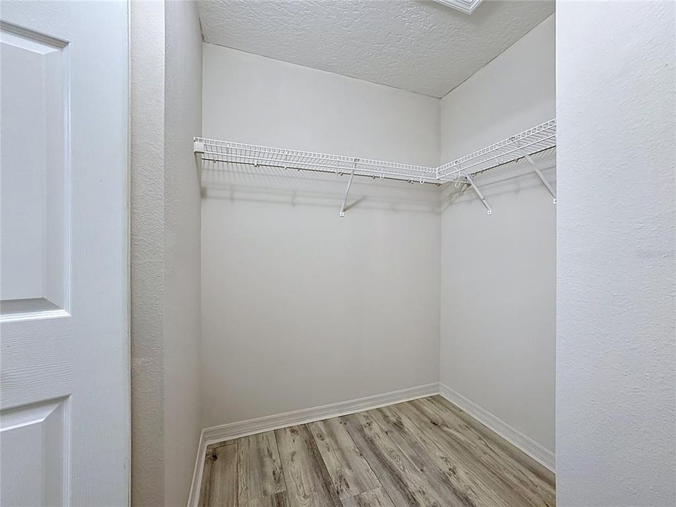 For Sale: $284,900 (3 beds, 2 baths, 1611 Square Feet)