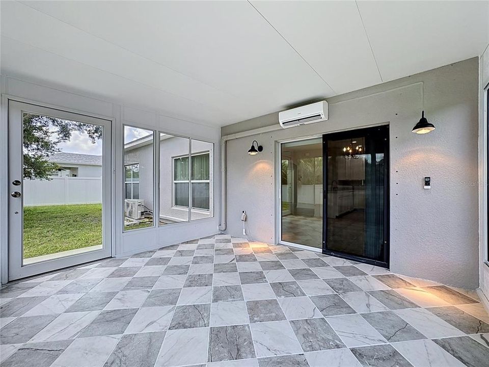 For Sale: $284,900 (3 beds, 2 baths, 1611 Square Feet)