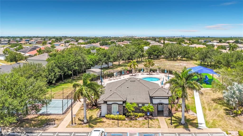 For Sale: $284,900 (3 beds, 2 baths, 1611 Square Feet)