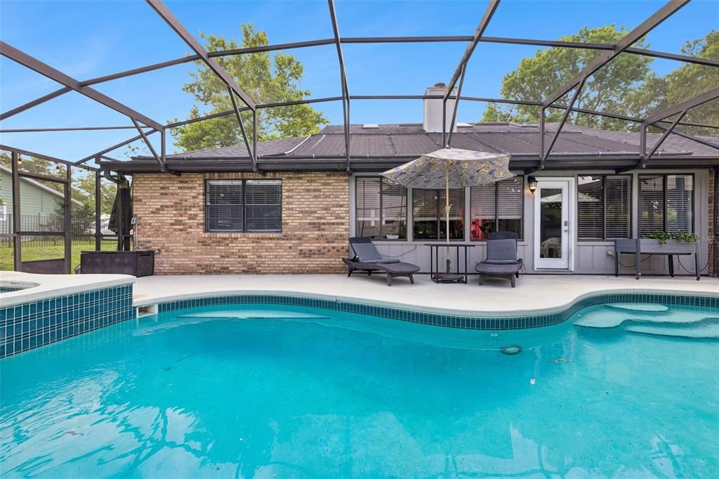 Active With Contract: $599,000 (4 beds, 2 baths, 2253 Square Feet)