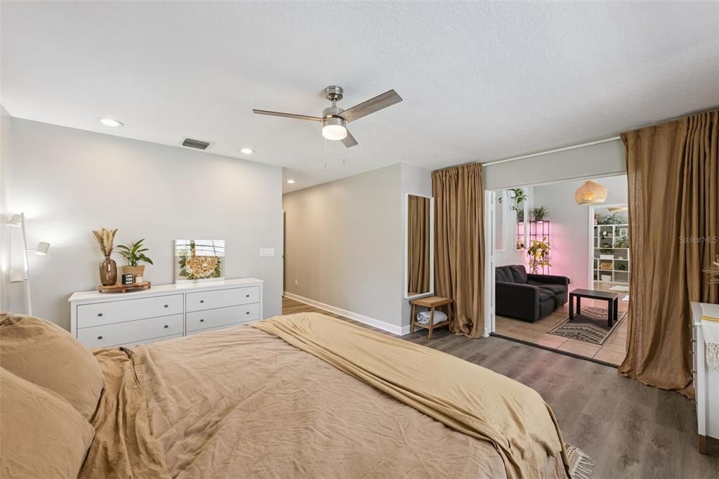 Active With Contract: $599,000 (4 beds, 2 baths, 2253 Square Feet)