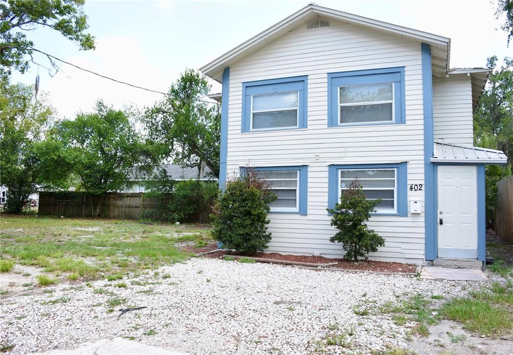 For Sale: $275,000 (4 beds, 2 baths, 1204 Square Feet)