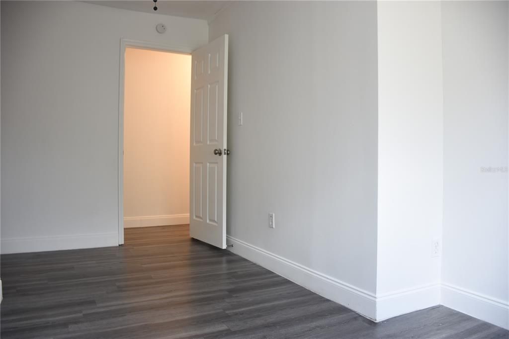 For Sale: $275,000 (4 beds, 2 baths, 1204 Square Feet)