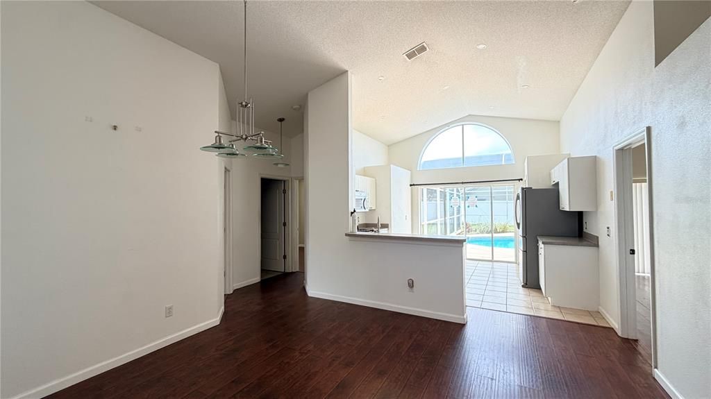 For Sale: $364,990 (3 beds, 2 baths, 1376 Square Feet)
