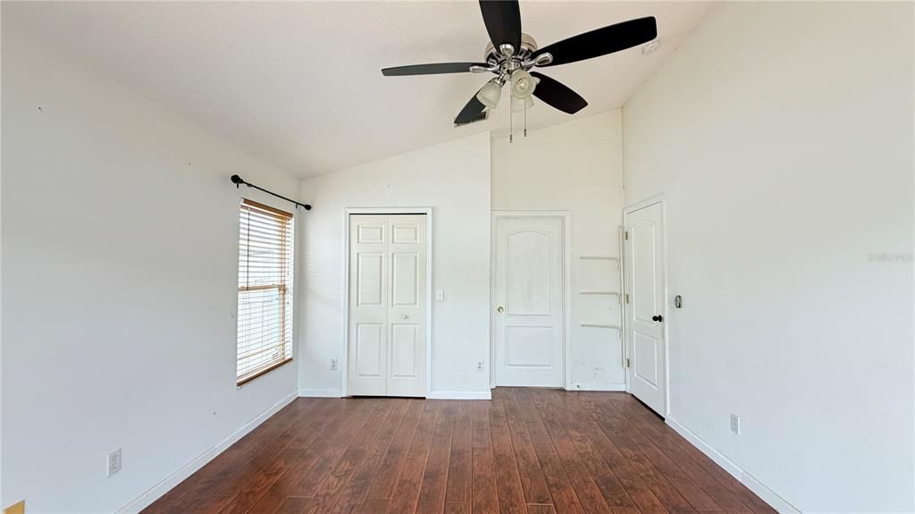For Sale: $364,990 (3 beds, 2 baths, 1376 Square Feet)