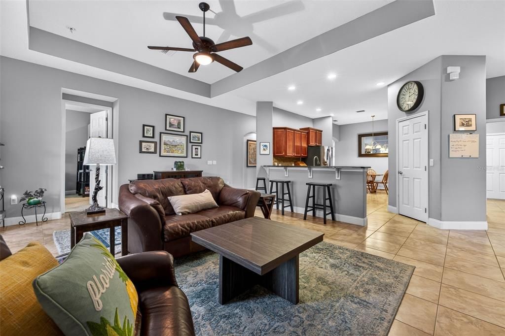 For Sale: $485,000 (4 beds, 3 baths, 2665 Square Feet)