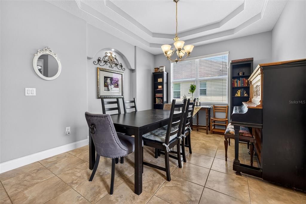 For Sale: $485,000 (4 beds, 3 baths, 2665 Square Feet)
