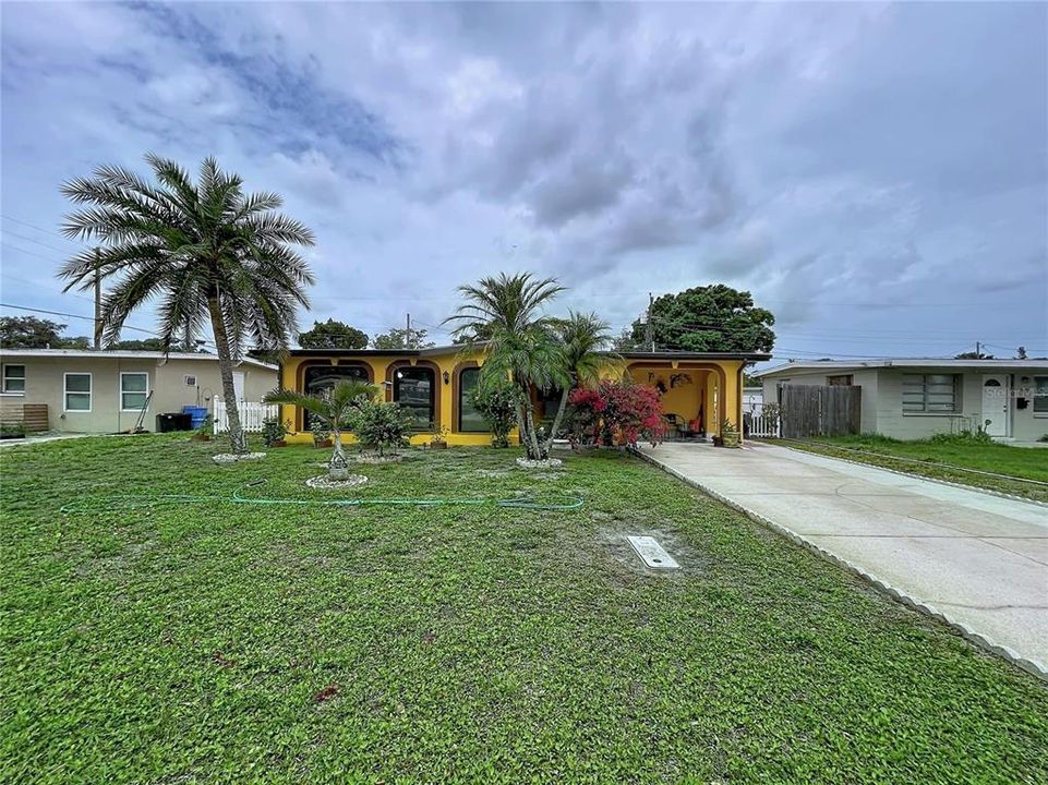 For Sale: $379,900 (2 beds, 2 baths, 1321 Square Feet)