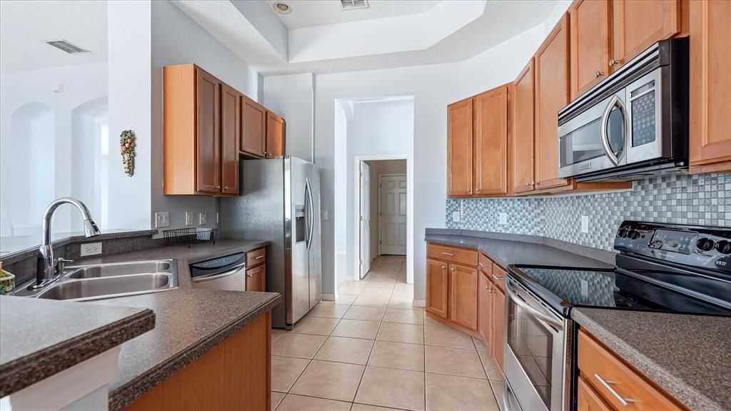 На продажу: $419,900 (4 спален, 3 ванн, 2290 Квадратных фут)